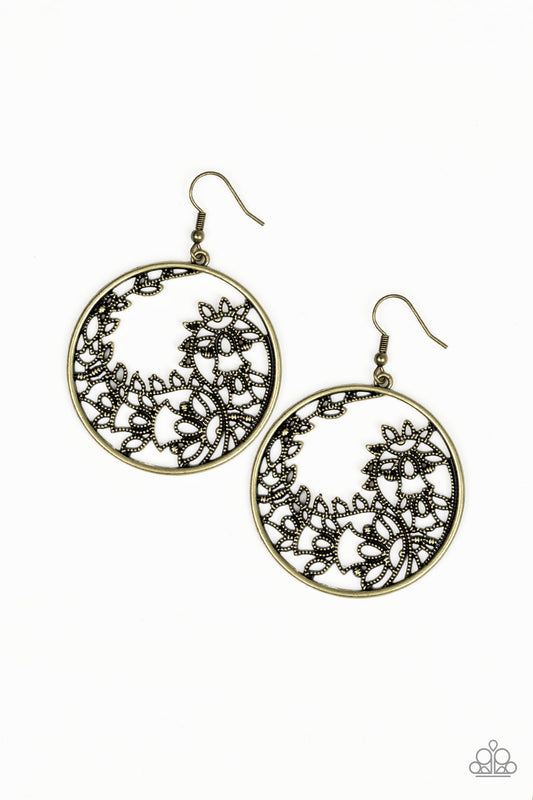 brought✽to✽you✽by✽blingflingbykat✽get-into-vine-brass-earrings✽paparazzi-accessories