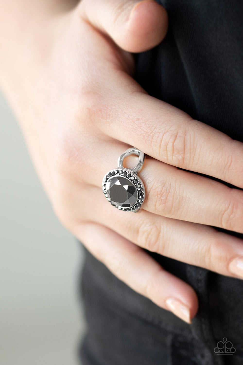 Paparazzi Accessories ✽ Its Gonna GLOW! Ring✽Flat Rate Ship $4.50✽