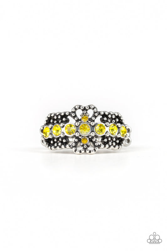 brought✽to✽you✽by✽blingflingbykat✽glow-your-mind-yellow-ring✽paparazzi-accessories