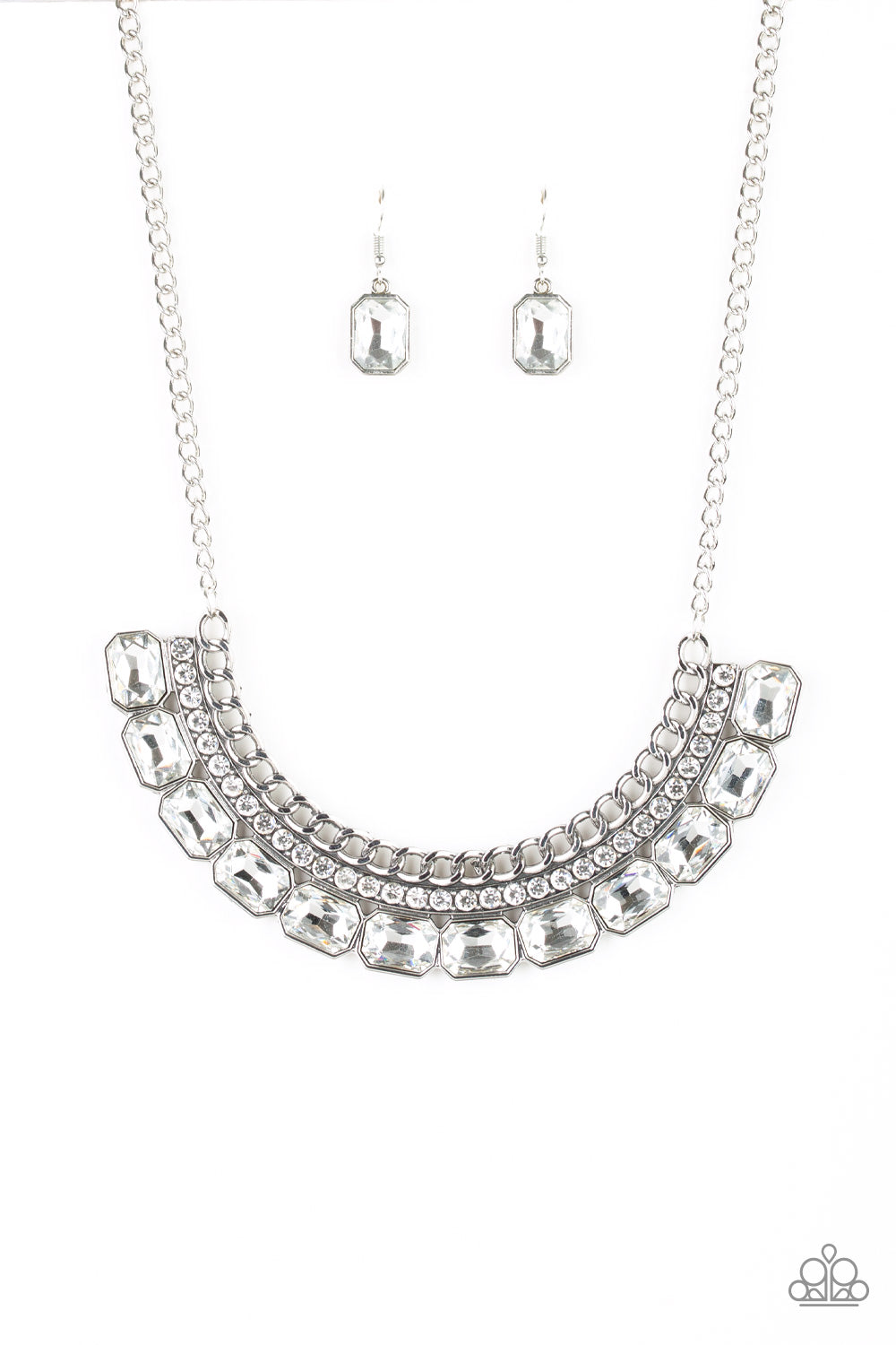 brought✽to✽you✽by✽blingflingbykat✽killer-knockout-white-necklace✽paparazzi-accessories