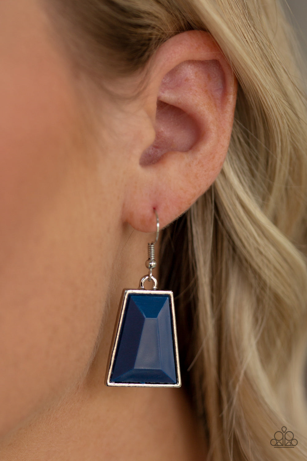 Paparazzi Accessories ✽ Lions, TIGRESS, and Bears - Blue Necklace✽Flat Rate Ship $4.50✽