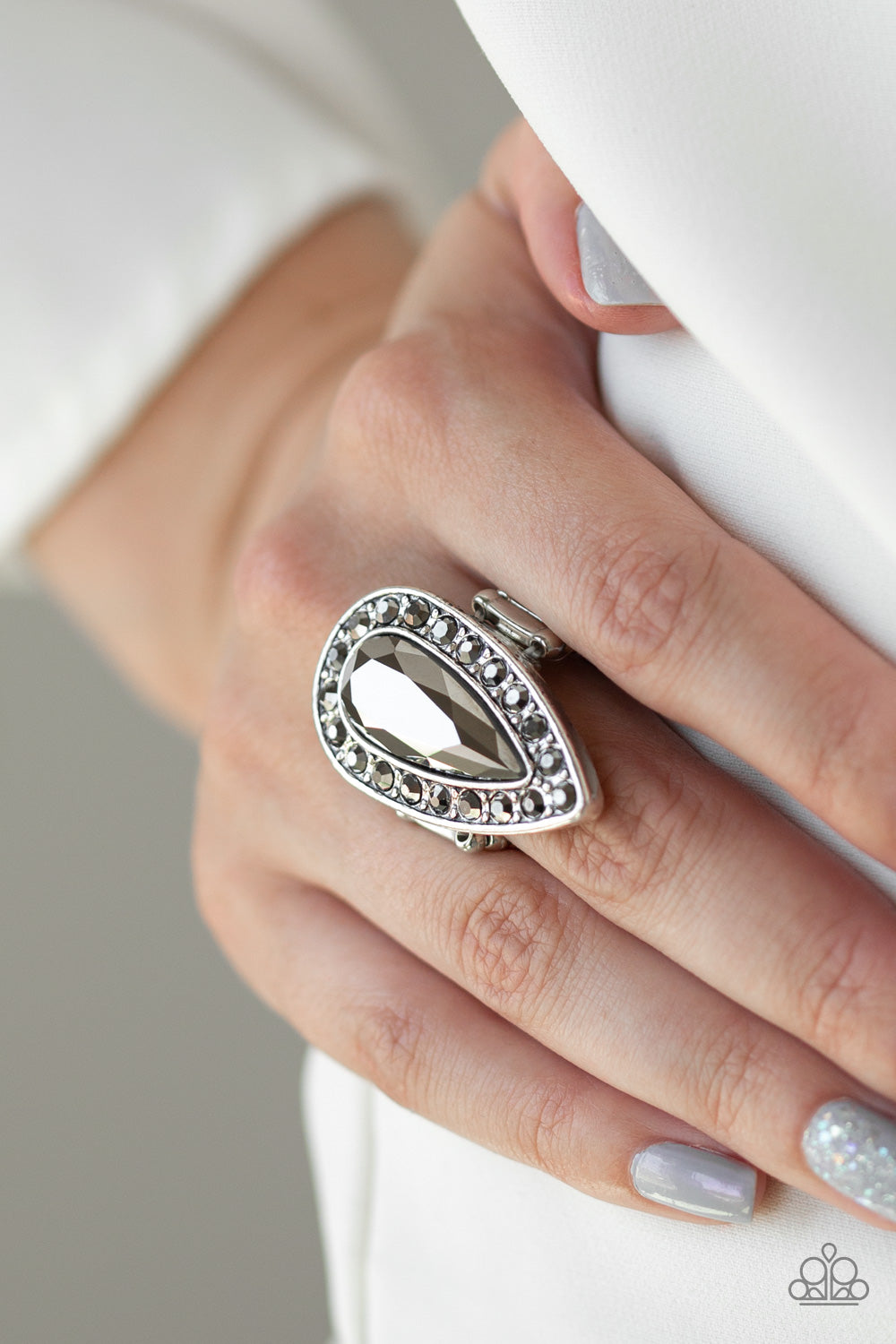 Paparazzi Accessories ✽ Majestic Mayhem - Silver Ring✽Flat Rate Ship $4.50✽