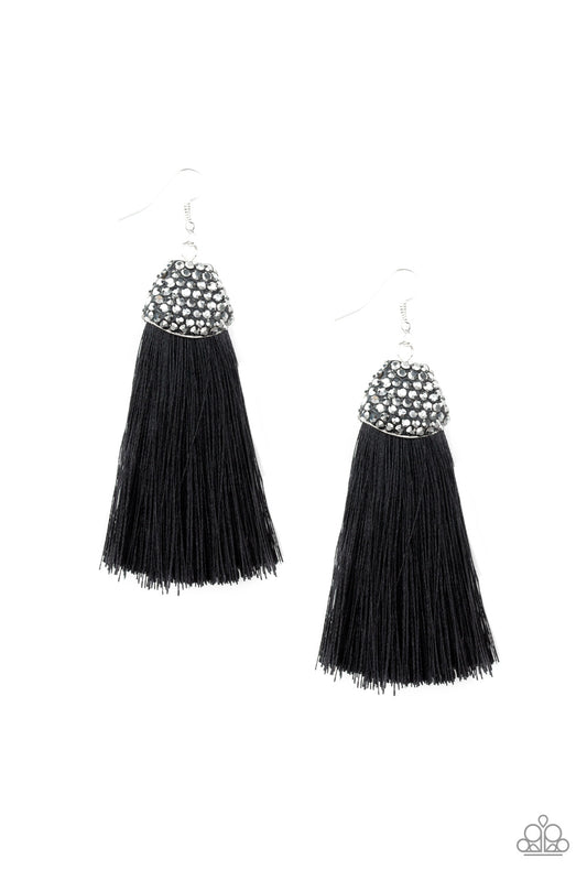 brought✽to✽you✽by✽blingflingbykat✽razzle-riot-black-earrings✽paparazzi-accessories