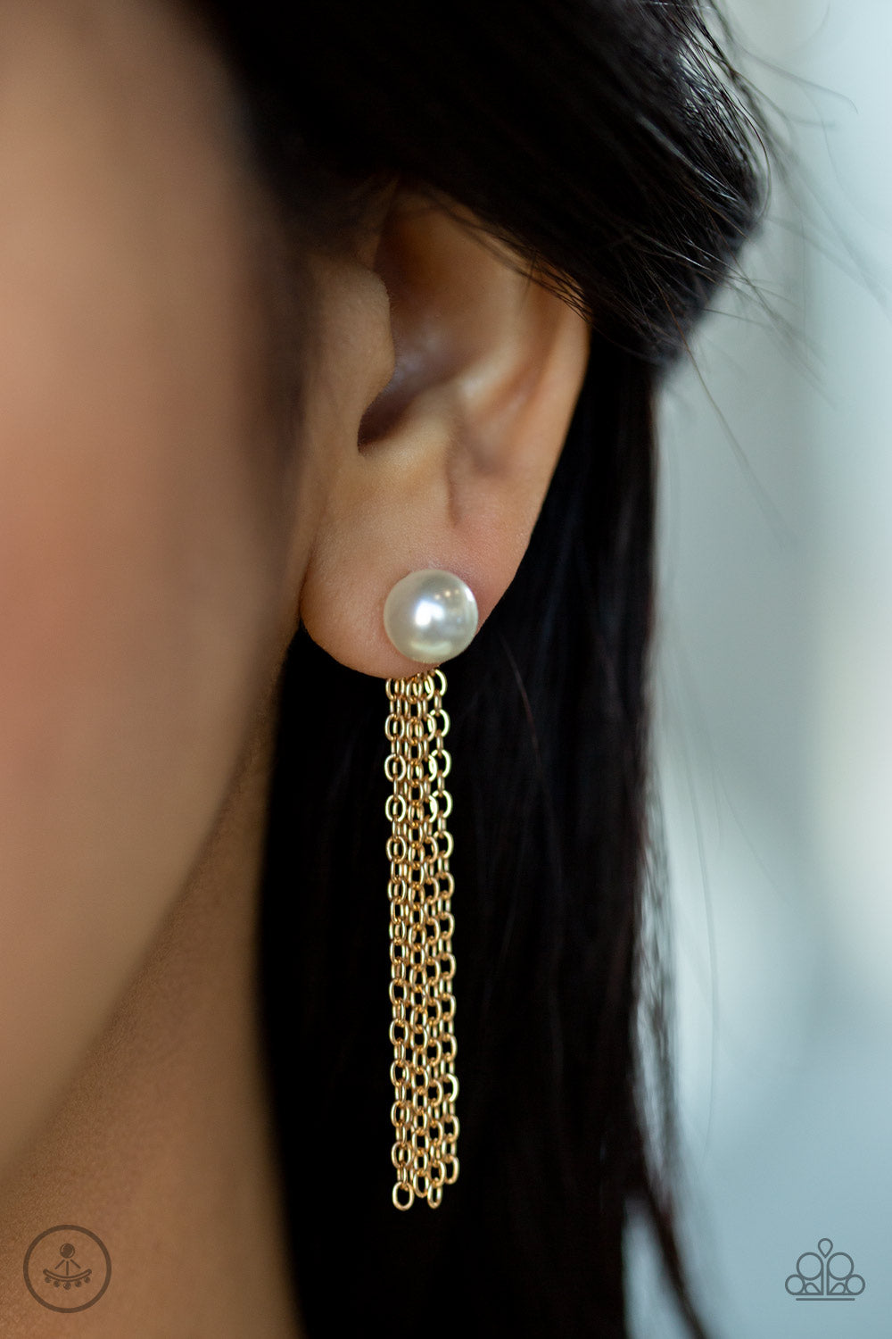 Paparazzi Accessories ✽ Rebel Refinement - Gold Post Earrings✽Flat Rate Ship $4.50✽
