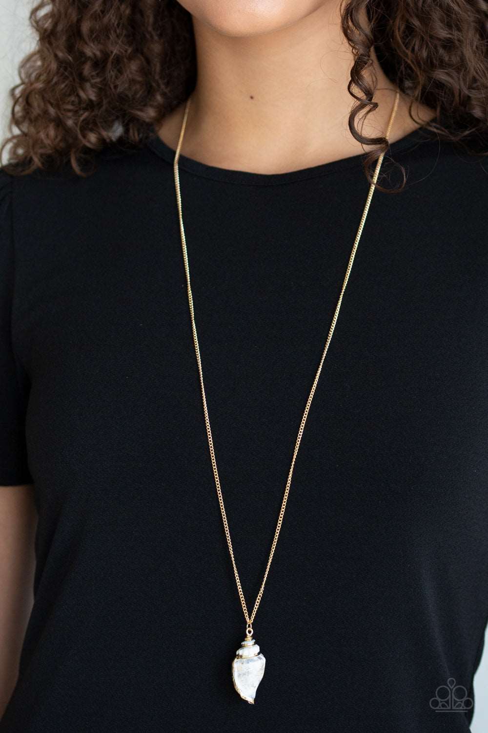 Paparazzi Accessories ✽ Breaking Out Of My Shell - Gold Necklace✽Flat Rate Ship $4.50✽