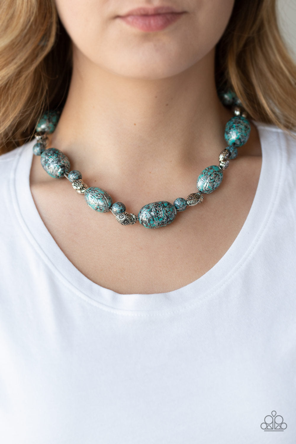 Paparazzi Accessories ✽ Gatherer Glamour - Blue Necklace✽Flat Rate Ship $4.50✽