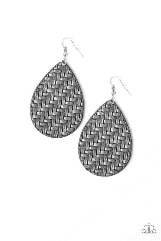 brought✽to✽you✽by✽blingflingbykat✽teardrop-trend-silver-earrings✽paparazzi-accessories