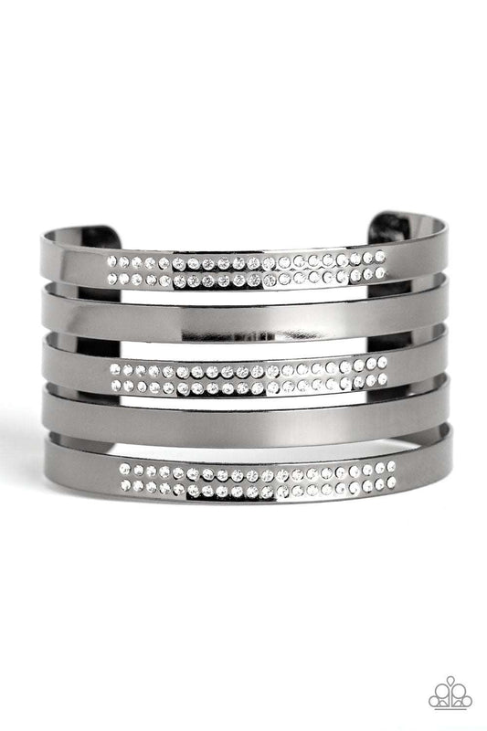 brought✽to✽you✽by✽blingflingbykat✽big-time-shine-black-bracelet✽paparazzi-accessories