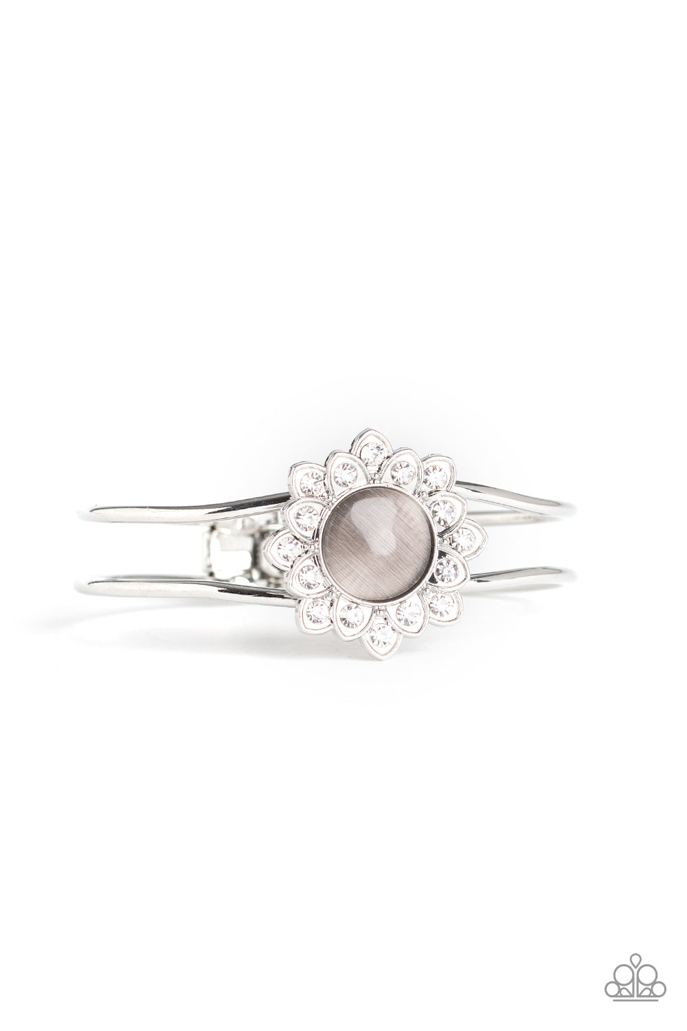 brought✽to✽you✽by✽blingflingbykat✽palace-dream-silver-bracelet✽paparazzi-accessories