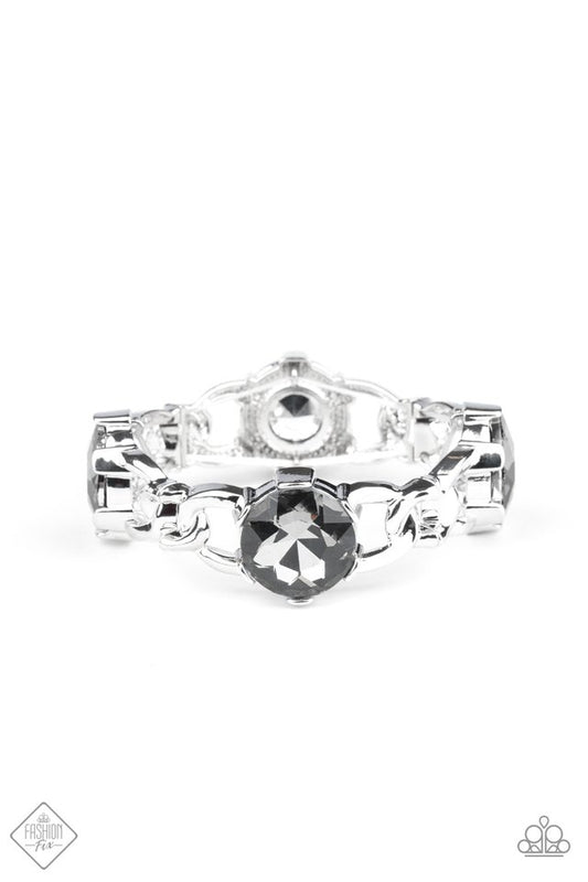 brought-to-you-by-blingflingbykat-light-up-the-room-paparazzi-accessories