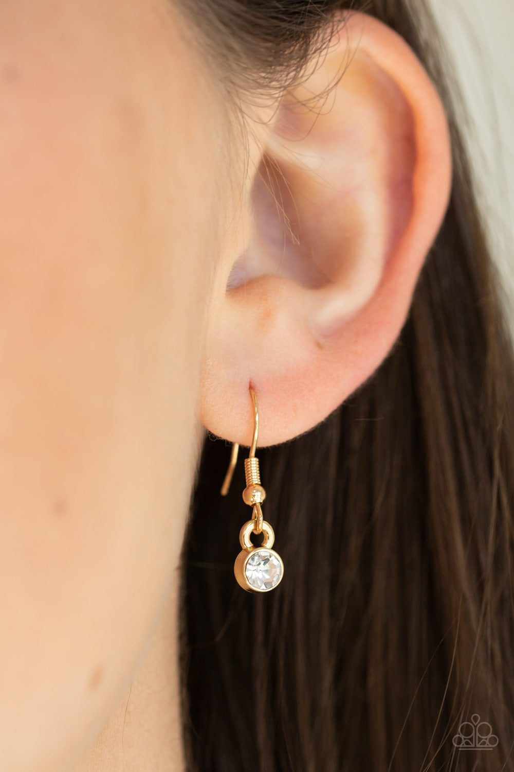 Paparazzi Accessories ✽ Not A HEIR Out Of Place - Gold Necklace✽Flat Rate Ship $4.50✽