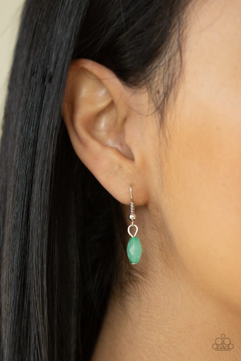 Paparazzi Accessories ✽ Irresistibly Iridescent - Green Necklace✽Flat Rate Ship $4.50✽