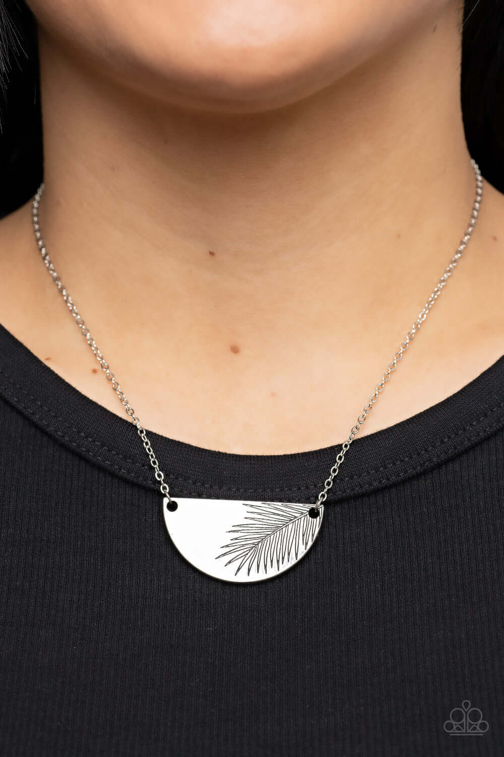 Paparazzi Accessories ❋Cool, PALM, and Collected - Silver Necklace❋ Flat Rate Ship $4.50❋ - Image #2