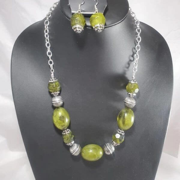 Paparazzi Accessories ✽Ice Melt - Green Necklace✽Flat Rate Ship $4.50✽ - Image #2