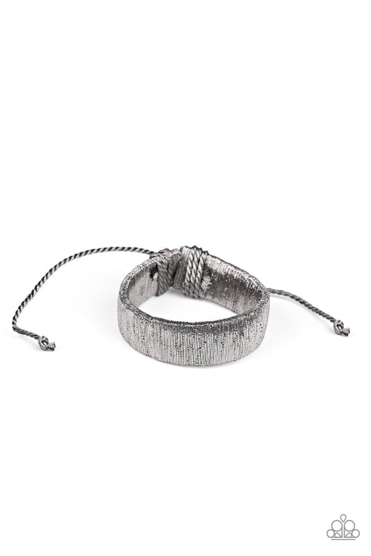 brought✽to✽you✽by✽blingflingbykat✽in-a-flash-black-bracelet✽paparazzi-accessories