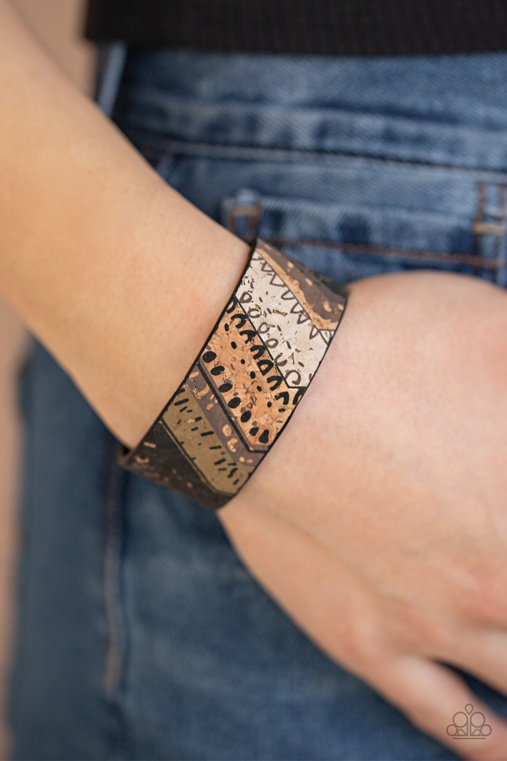 Paparazzi Accessories ✽ Come Uncorked - White Bracelet✽Flat Rate Ship $4.50✽