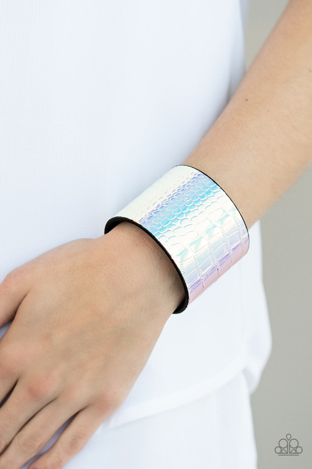 Paparazzi Accessories ✽ Chroma Croc - Multi Bracelet✽Flat Rate Ship $4.50✽