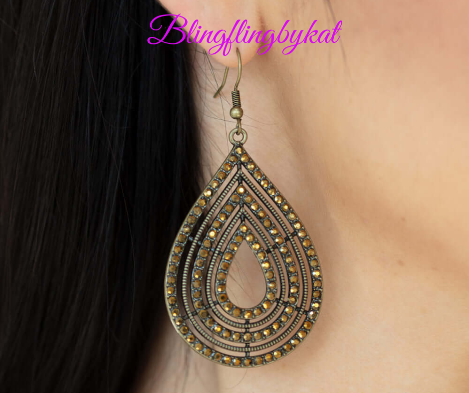 Paparazzi Accessories ✽ 5th Avenue Attraction - Brass Earrings✽Flat Rate Ship $4.50✽ - Image #3