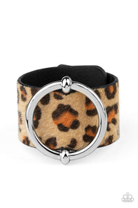 brought✽to✽you✽by✽blingflingbykatasking-fur-trouble-brown-bracelet✽paparazzi-accessories