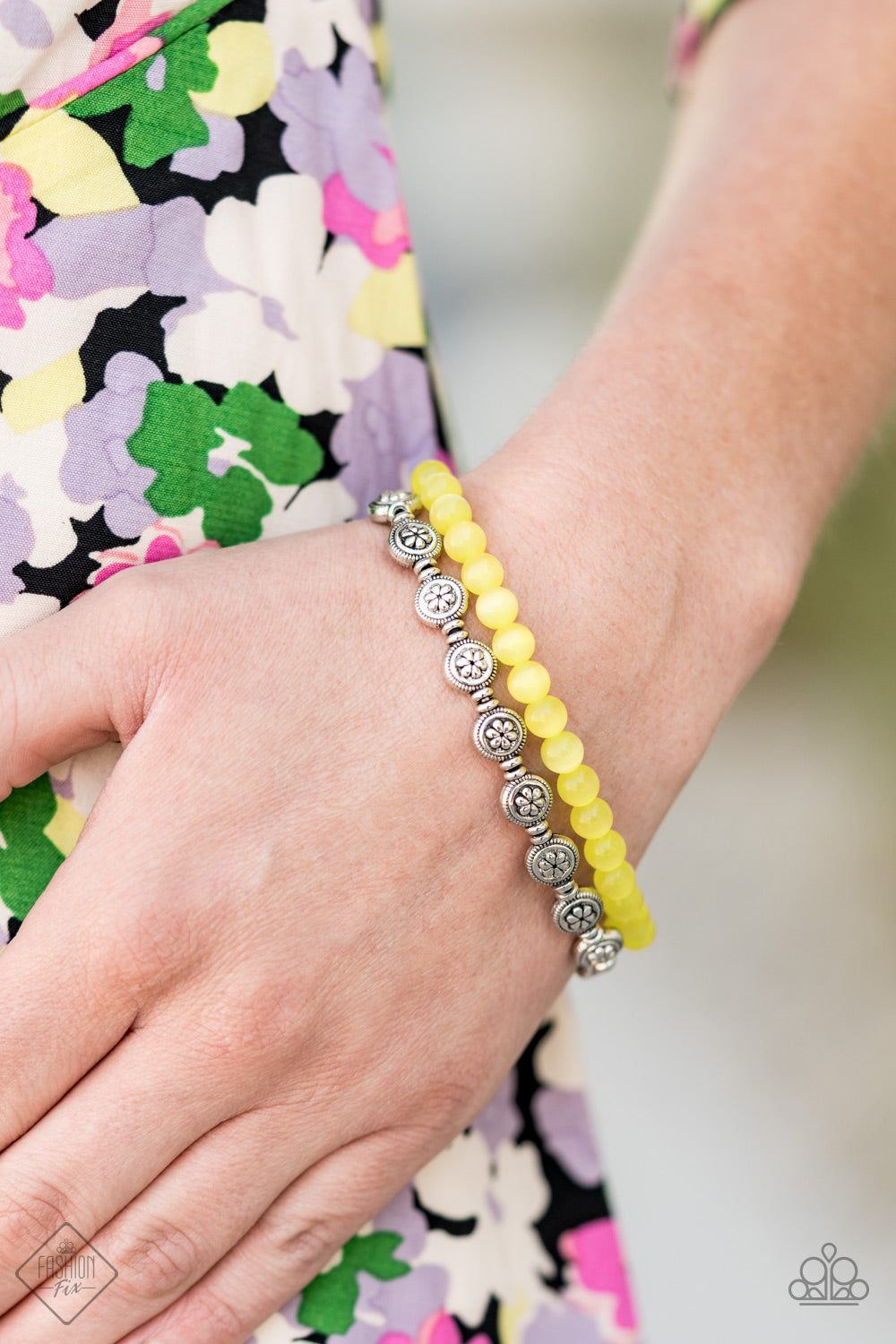 Paparazzi Accessories ✽ Dewy Dandelions - Yellow Bracelet✽Flat Rate Ship $4.50✽