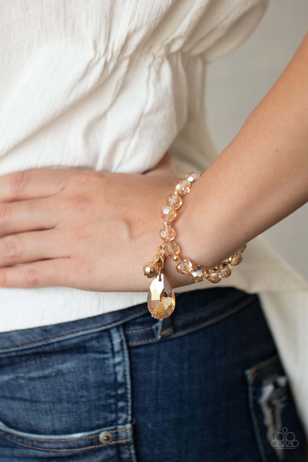 Paparazzi Accessories ✽ Leaving So SWOON? - Gold Bracelet✽Flat Rate Ship $4.50✽ - Image #2