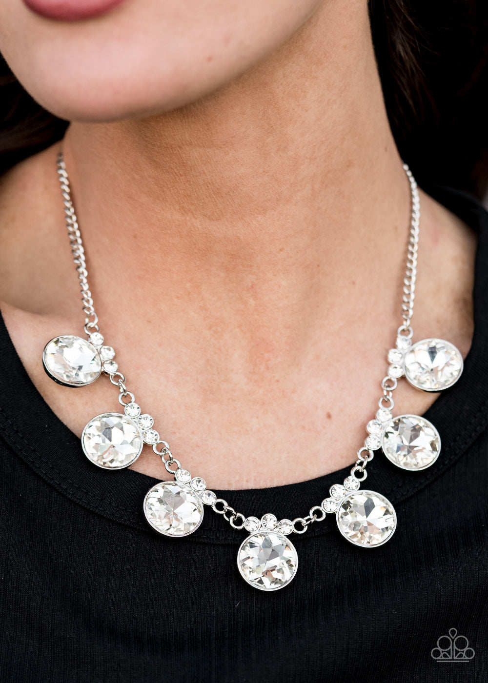 Paparazzi Accessories ✽ GLOW-Getter Glamour - White Necklace✽Flat Rate Ship $4.50✽