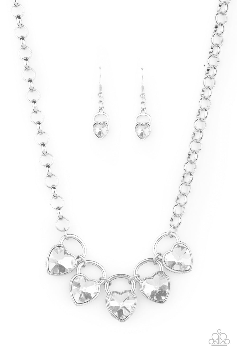 brought✽to✽you✽by✽blingflingbykatheart-on-your-heels-white-necklace✽paparazzi-accessories