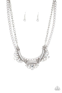 brought✽to✽you✽by✽blingflingbykat✽bow-before-the-queen-silver-necklace✽paparazzi-accessories