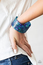 Load image into Gallery viewer, Paparazzi Accessories ✽ Cosmic Couture - Blue Bracelet✽Flat Rate Ship $4.50✽
