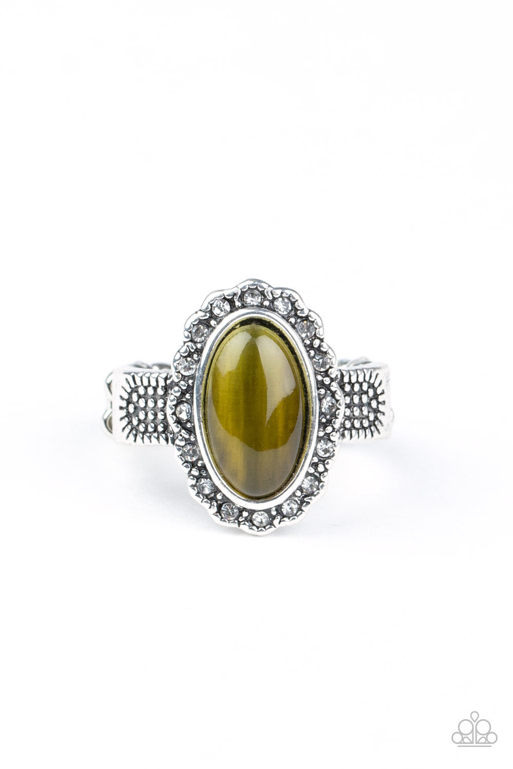 brought✽to✽you✽by✽blingflingbykatfabulously-flawless-green-ring✽paparazzi-accessories