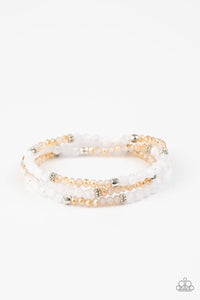 brought✽to✽you✽by✽blingflingbykathow-does-your-garden-glow-white-bracelet✽paparazzi-accessories