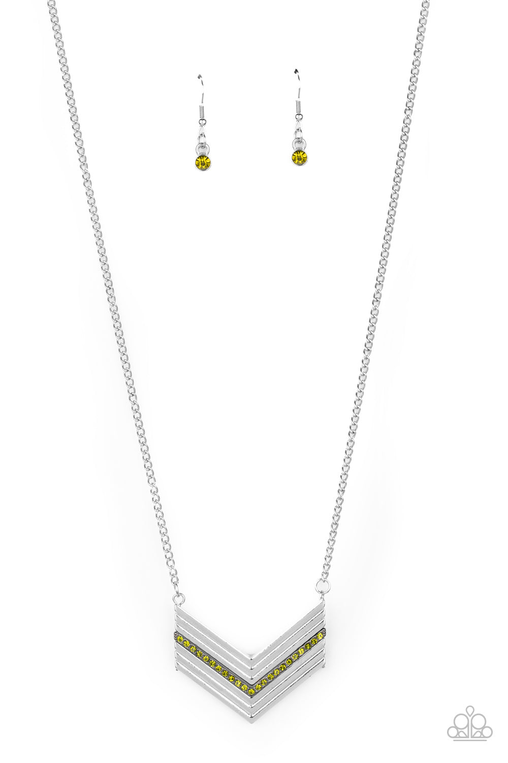 brought✽to✽you✽by✽blingflingbykatarmed-and-fabulous-green-necklace✽paparazzi-accessories