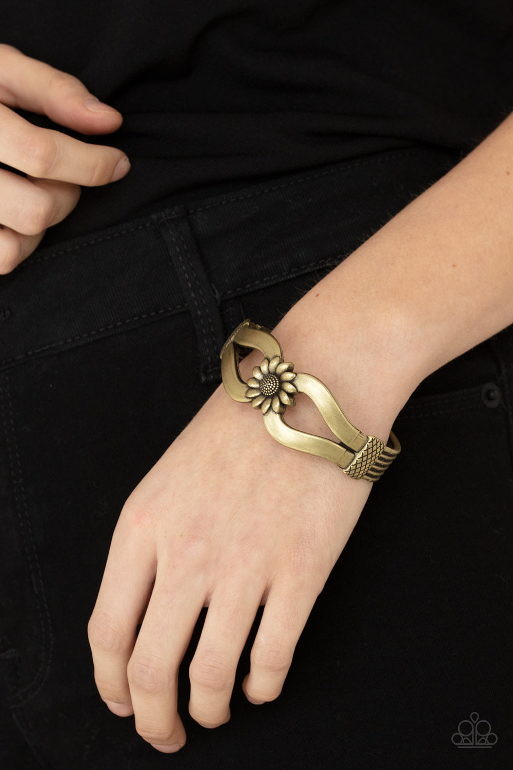 Paparazzi Accessories ❋Let A Hundred SUNFLOWERS Bloom - Brass Bracelet❋ Flat Rate Ship $4.50❋