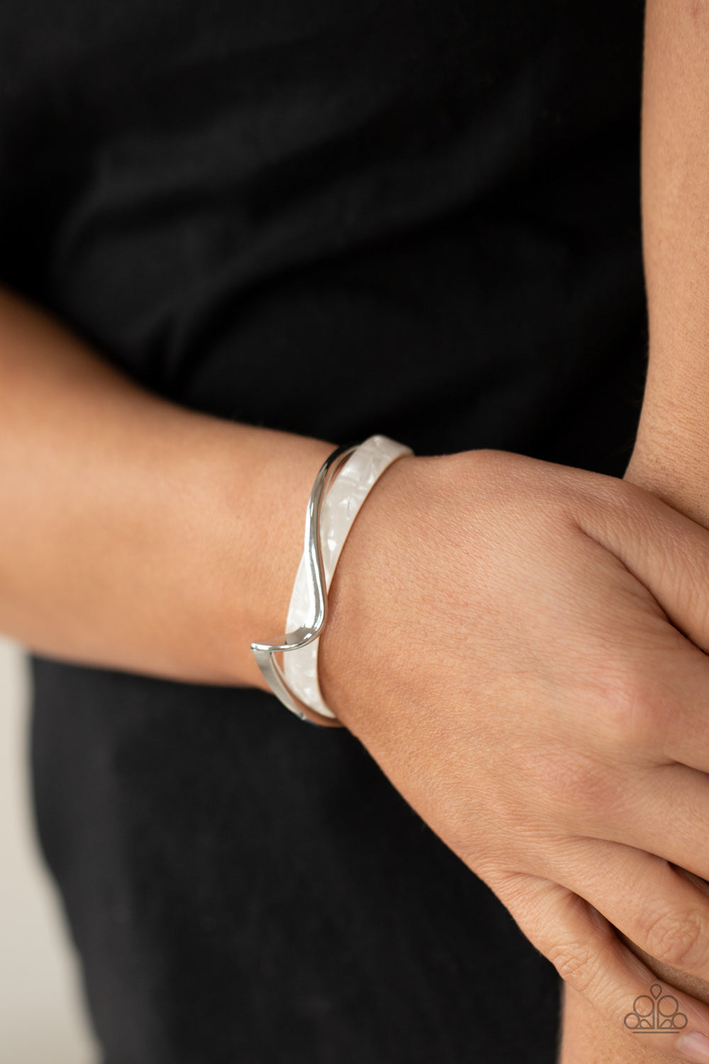 Paparazzi Accessories ✽Craveable Curves - White Bracelet✽Flat Rate Ship $4.50✽