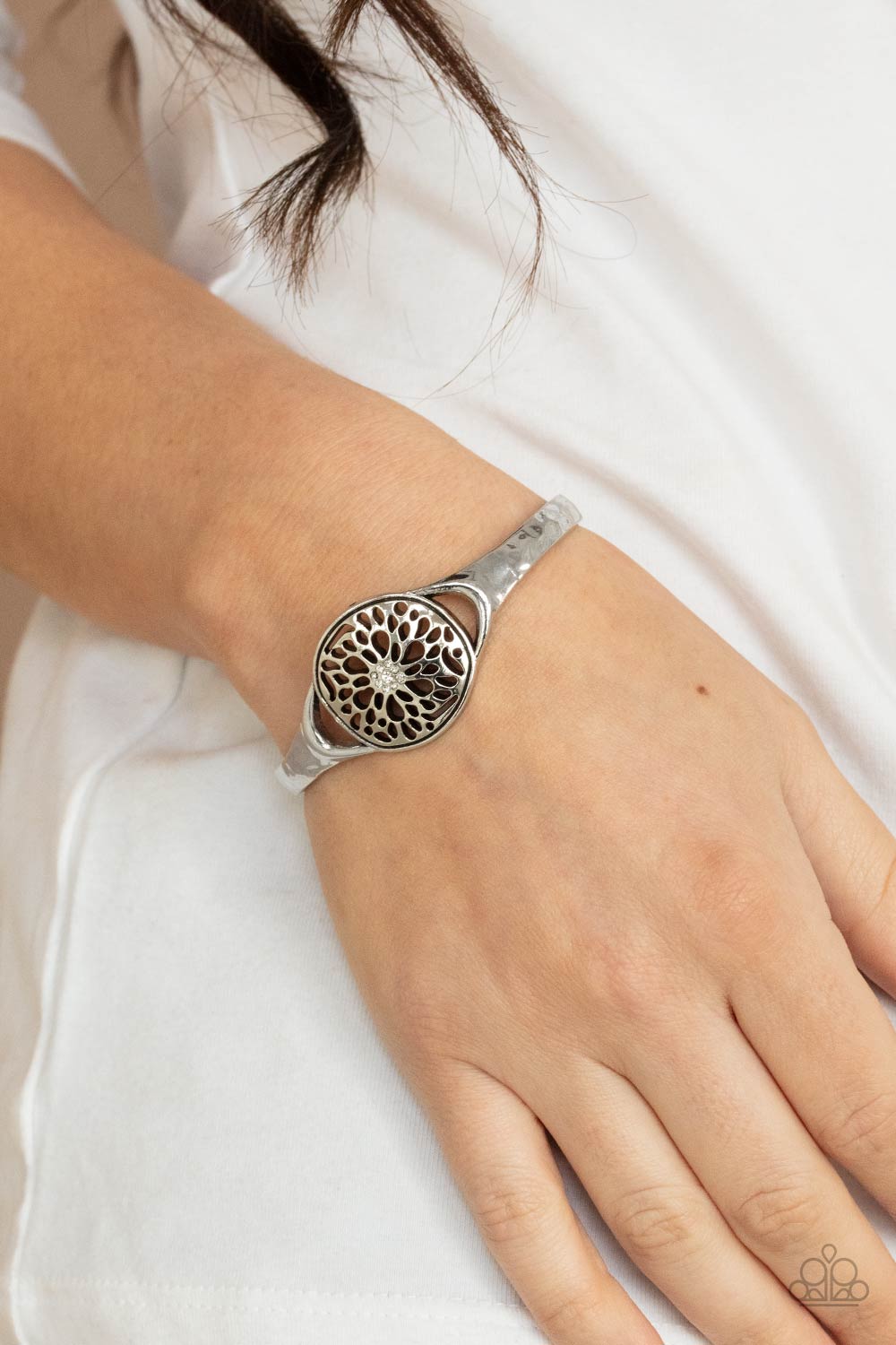 Paparazzi Accessories ❋Modern Meadow - White Bracelet❋ Flat Rate Ship $4.50❋