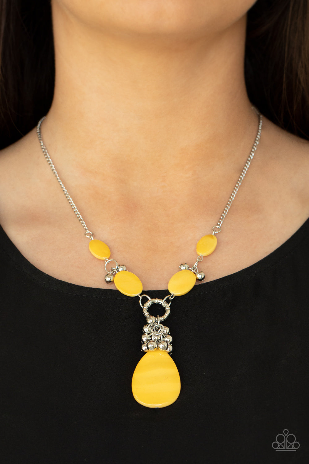 Paparazzi Accessories ❋Summer Idol - Yellow Necklace❋ Flat Rate Ship $4.50❋
