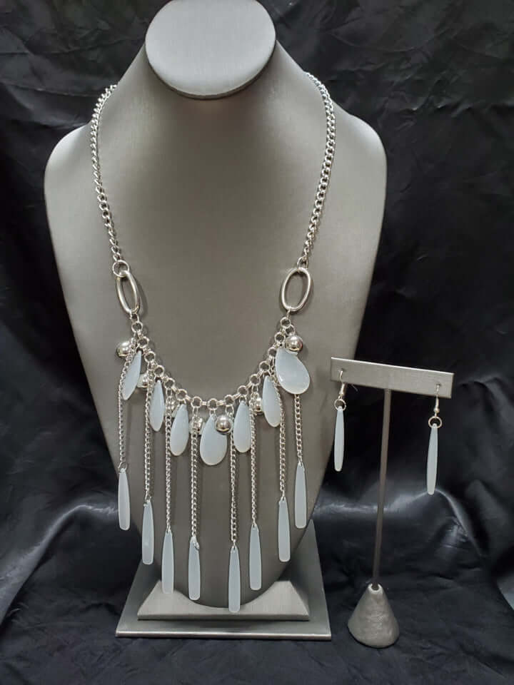 Paparazzi Accessories ❋Roaring Riviera - White Necklace❋ Flat Rate Ship $4.50❋ - Image #1