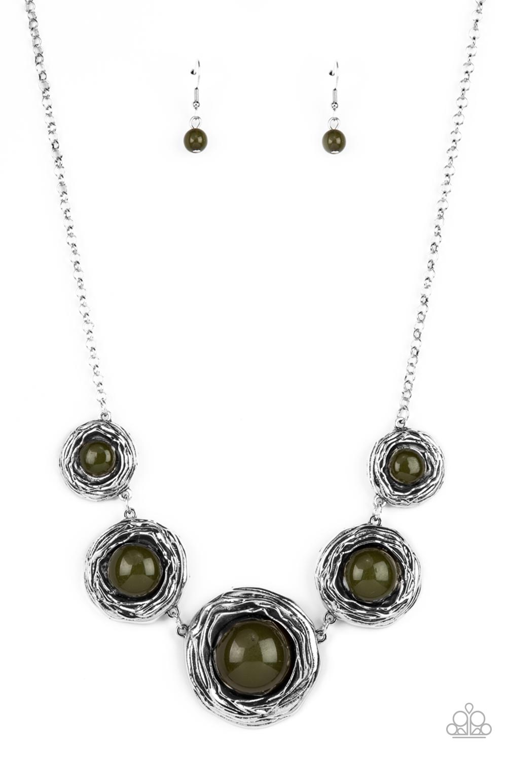 brought-to-you-by-blingflingbykat-the-next-nest-thing-green-necklace-paparazzi-accessories-