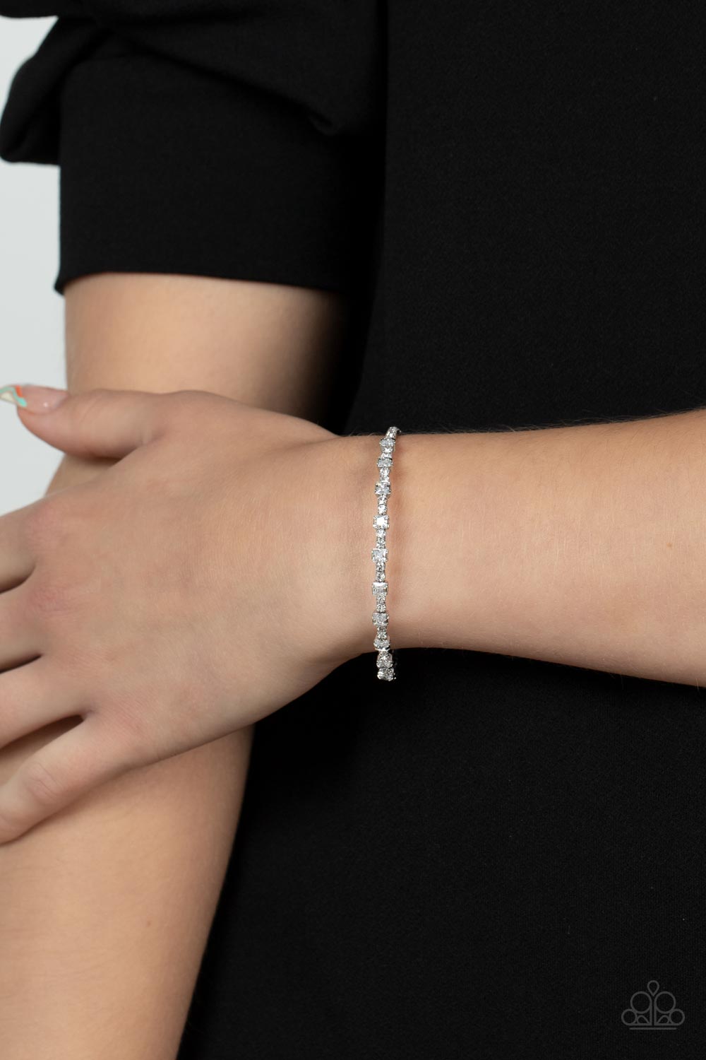 Paparazzi Accessories ❋Timelessly Tiny - White Bracelet❋ Flat Rate Ship $4.50❋