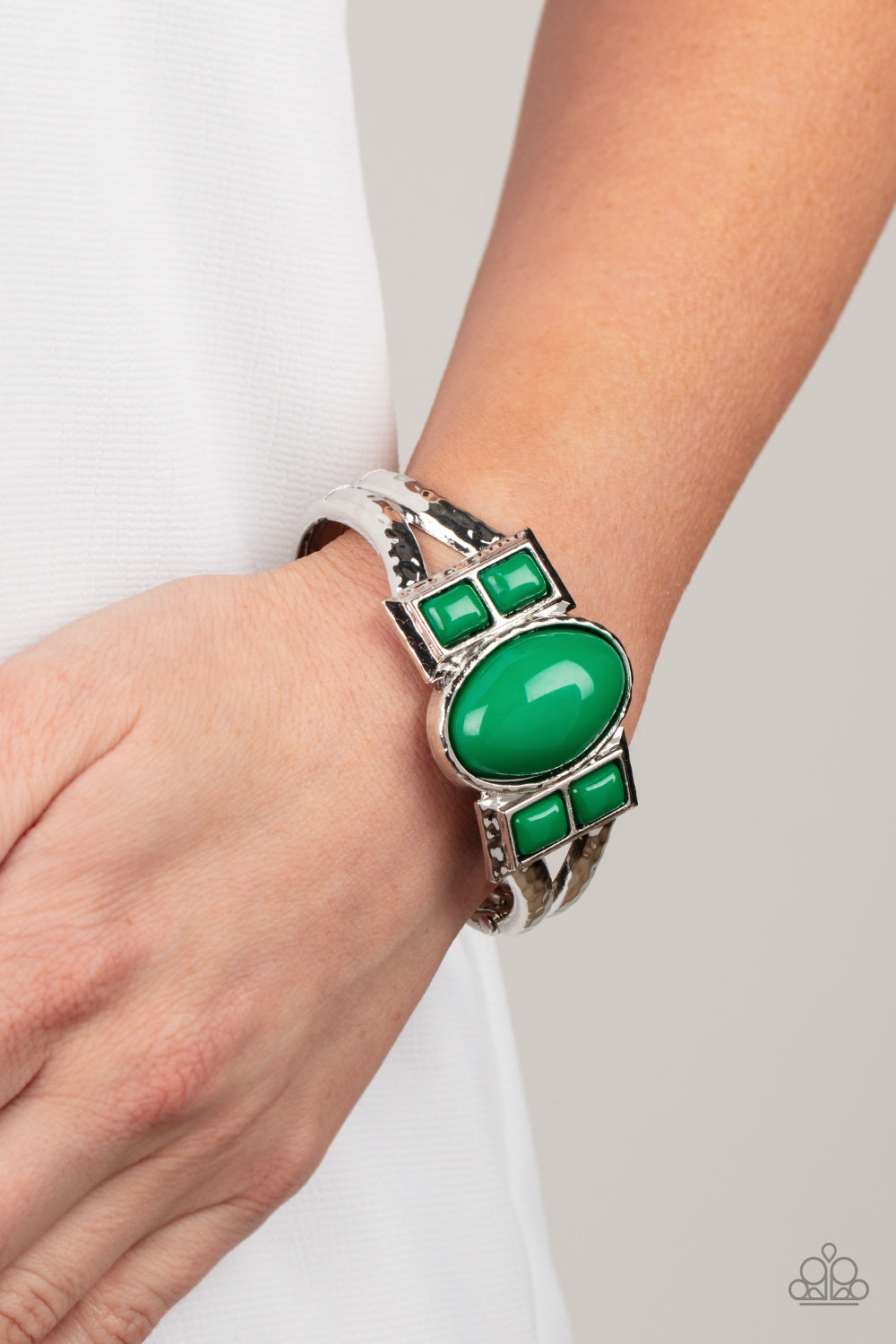 Paparazzi Accessories ❋A Touch of Tiki - Green Bracelet❋ Flat Rate Ship $4.50❋