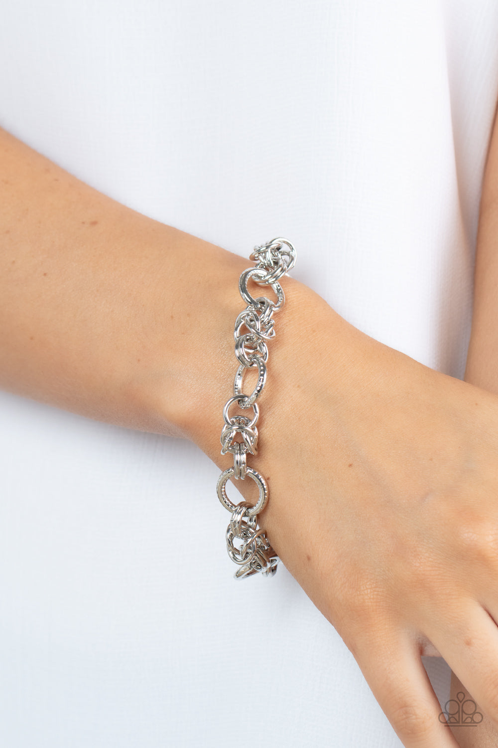 Paparazzi Accessories ❋Big City Chic - Silver Bracelet❋ Flat Rate Ship $4.50❋