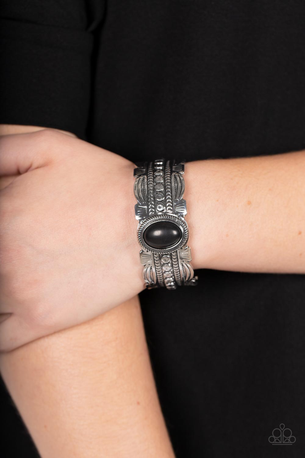 Paparazzi Accessories ❋Desert Stroll - Black Bracelet❋ Flat Rate Ship $4.50❋