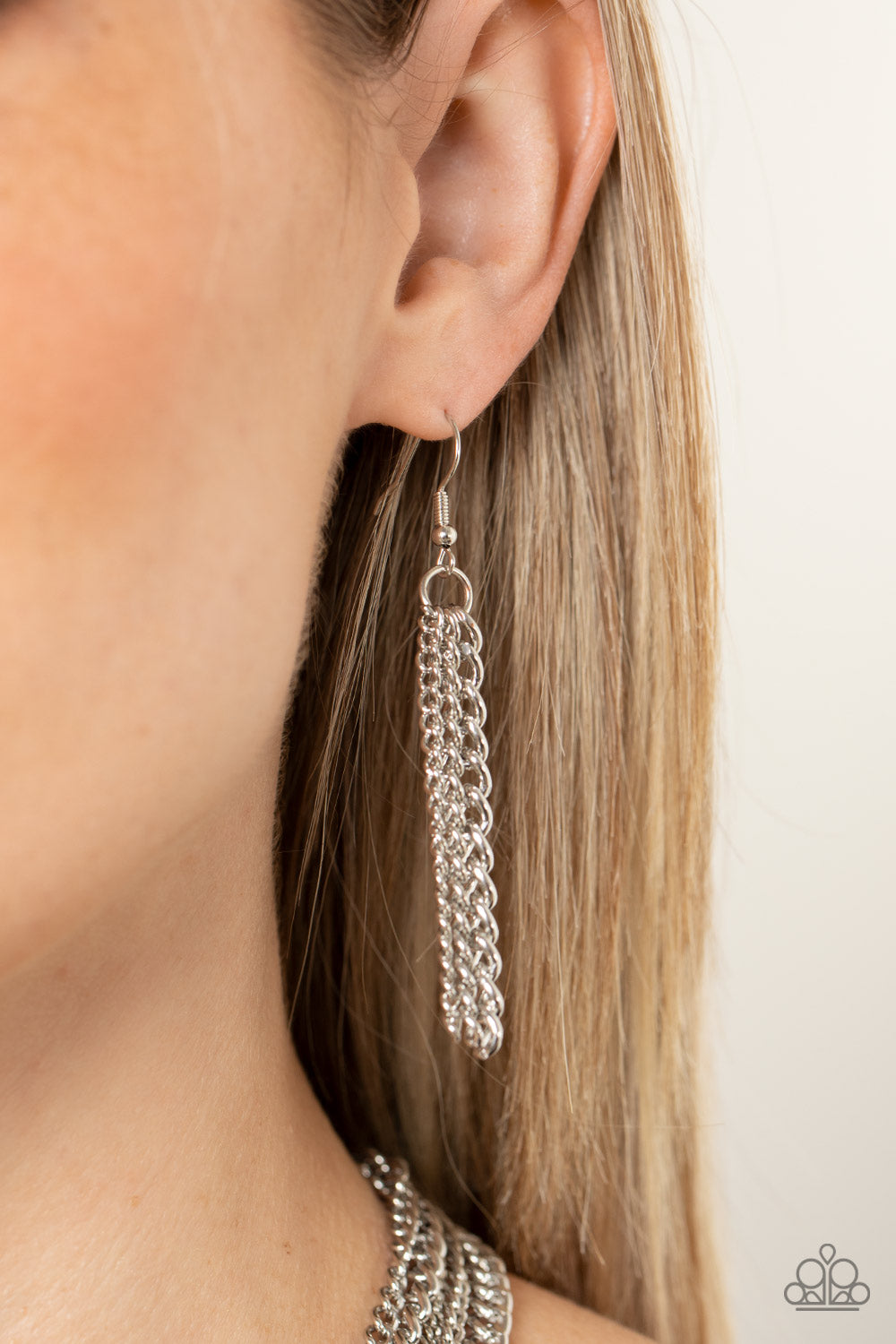 Paparazzi Accessories ❋Top of the Food Chain - Silver Necklace❋ Flat Rate Ship $4.50❋