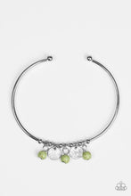 Load image into Gallery viewer, brought✽to✽you✽by✽blingflingbykat✽totally-tahoe-green-bracelet✽paparazzi-accessories
