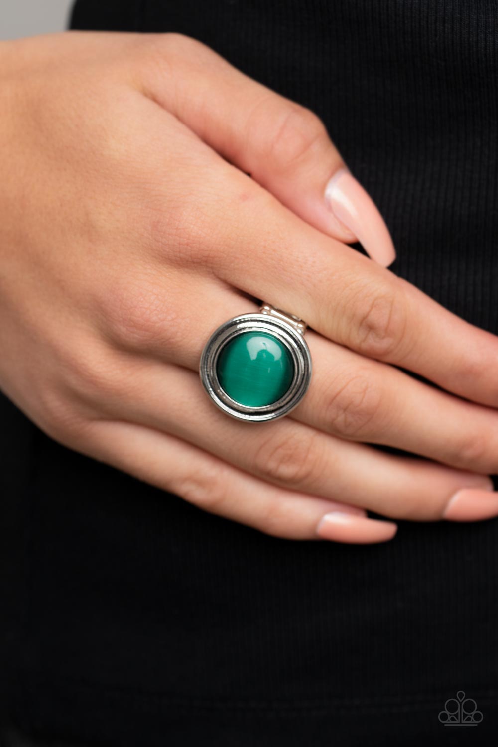 Paparazzi Accessories ❋Laguna Luminosity - Green Ring❋ Flat Rate Ship $4.50❋