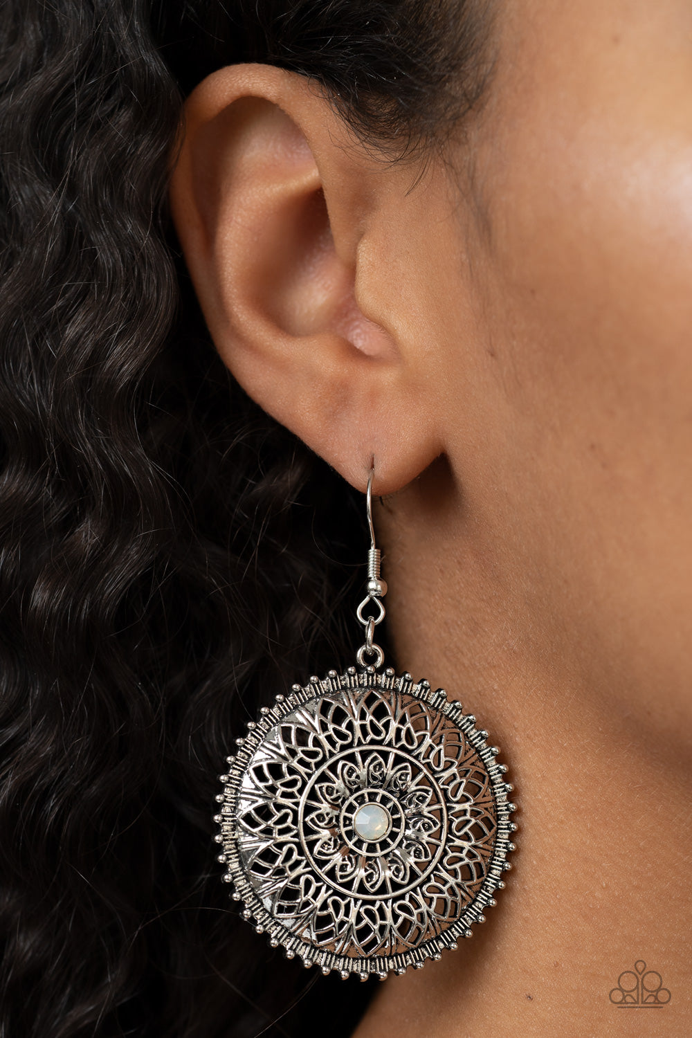Paparazzi Accessories ❋Spellbinding Botanicals - White Earrings❋ Flat Rate Ship $4.50❋