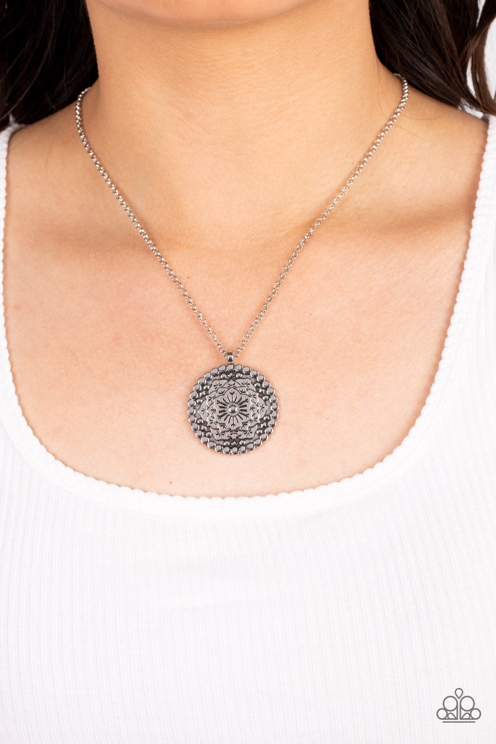 Paparazzi Accessories ❋Summer HOMESTEAD - Silver Necklace❋ Flat Rate Ship $4.50❋