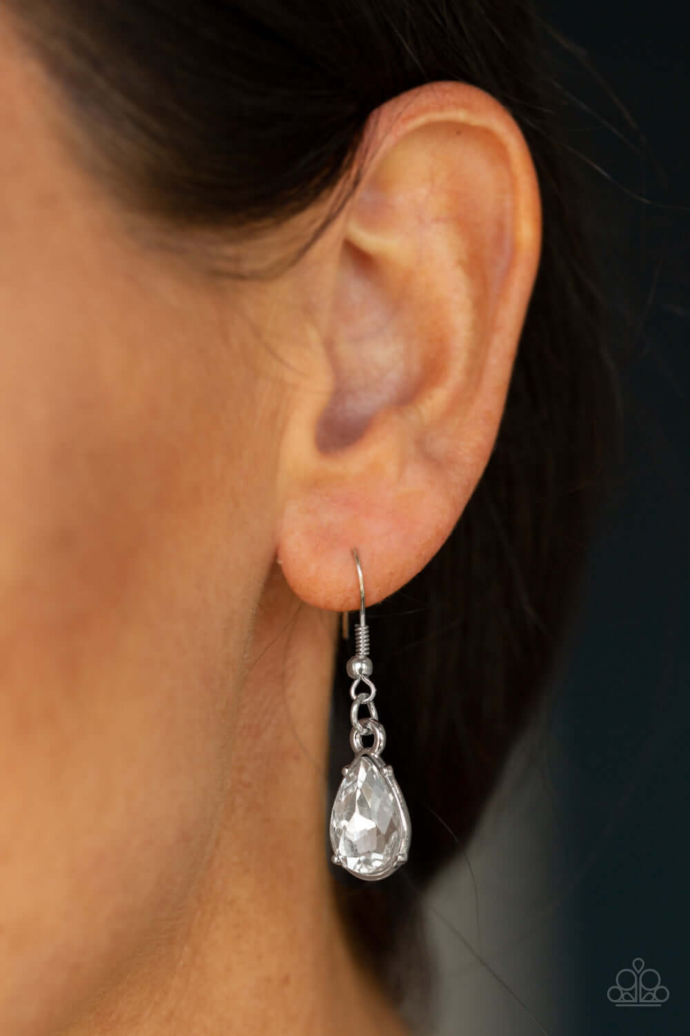 Paparazzi Accessories ✽ Debutante Drama - White Necklace✽Flat Rate Ship $4.50✽ - Image #3