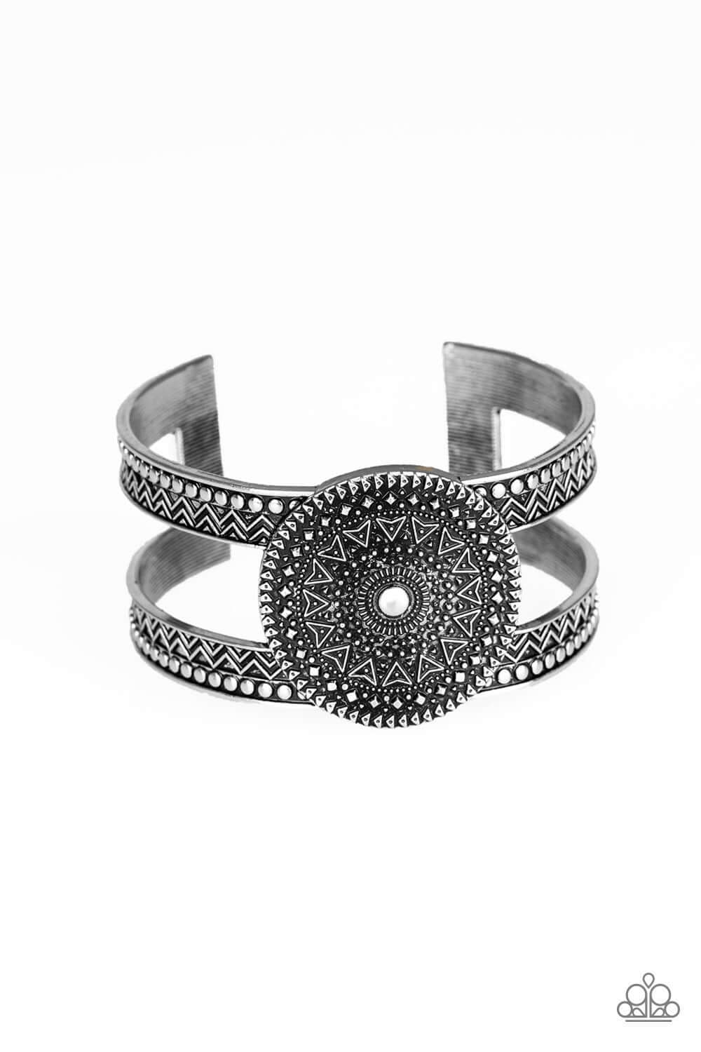brought✽to✽you✽by✽blingflingbykat✽texture-trade-silver-bracelet✽paparazzi-accessories
