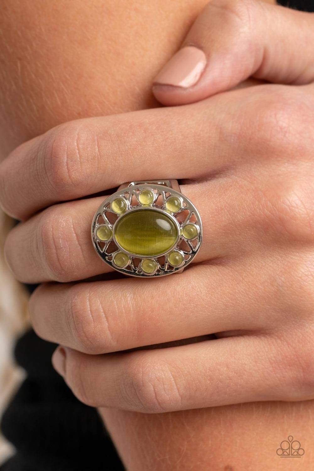 Paparazzi Accessories ❋Sunny Solstice - Green Ring❋ Flat Rate Ship $4.50❋ - Image #2